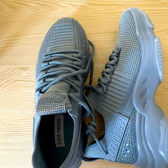 blue maxima steve madden